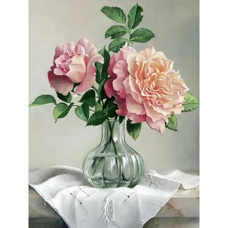 pictură pe numere – eleganță și parfum: trandafiri roz în vază de sticlă – pânză pe Șasiu lemn 40x50 cm pictură pe numere – eleganță și parfum: trandafiri roz în vază de sticlă – pânză pe Șasiu lemn 40x50 cm
